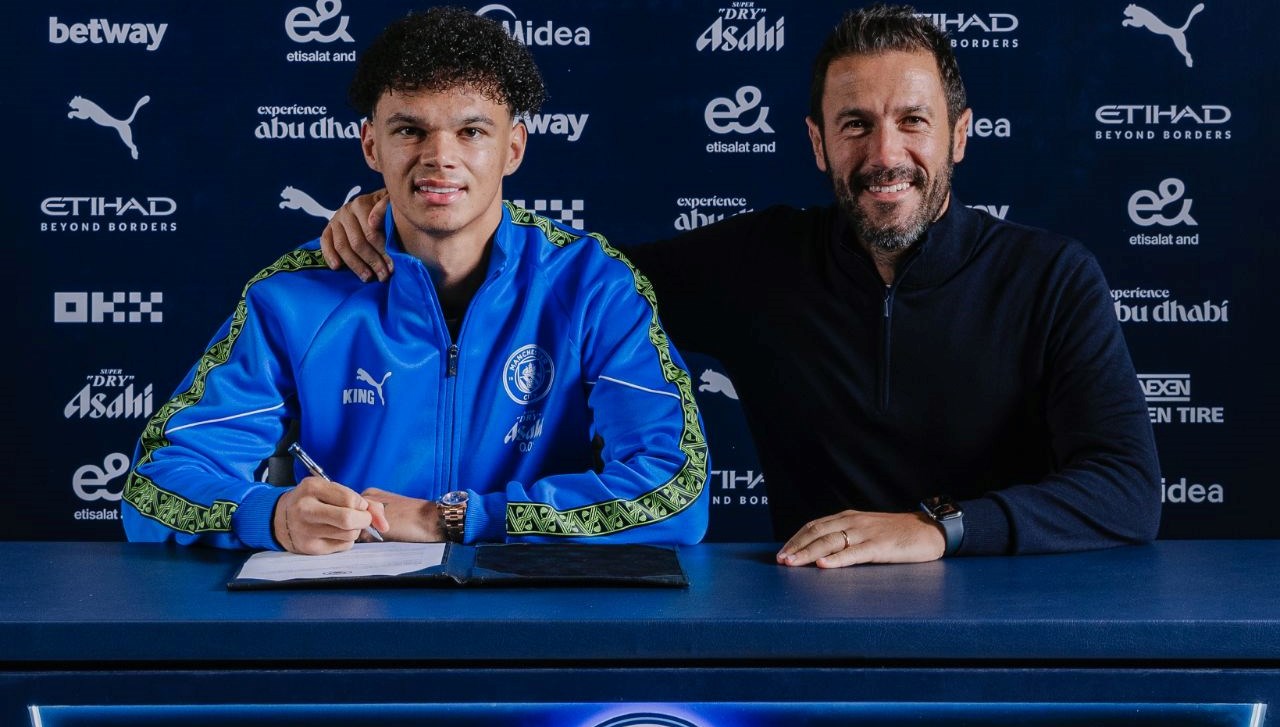 20 yasindamanchester cityye 5 yillik imza xDhsM5Bs