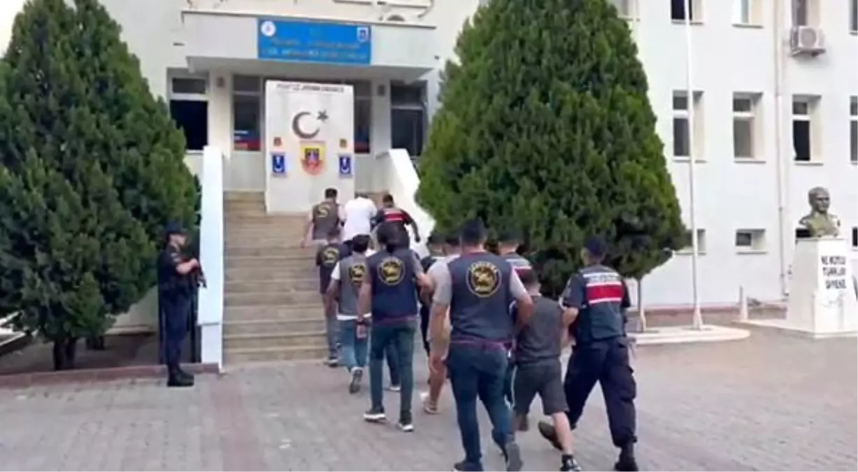 adanada dolandiricilik 2 tutuklama KakPFSbz