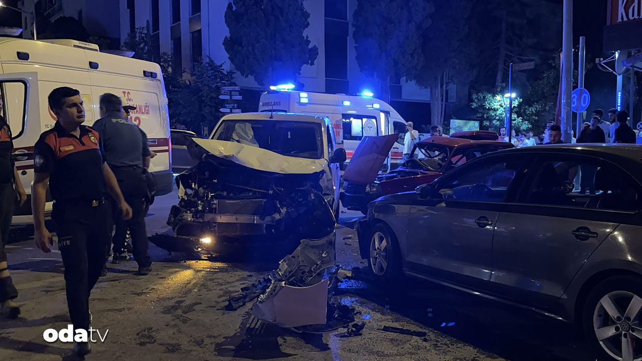 burdurda zincirleme kaza 1 olu 4 yarali CYFnmkIg