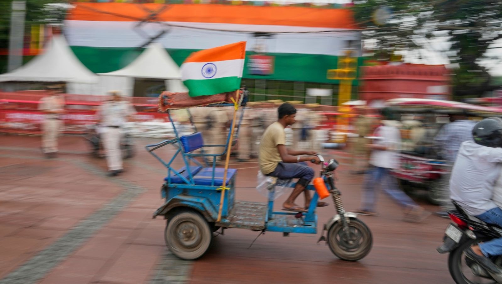 hindistanda 58 siddetinde deprem LGIQbHGd