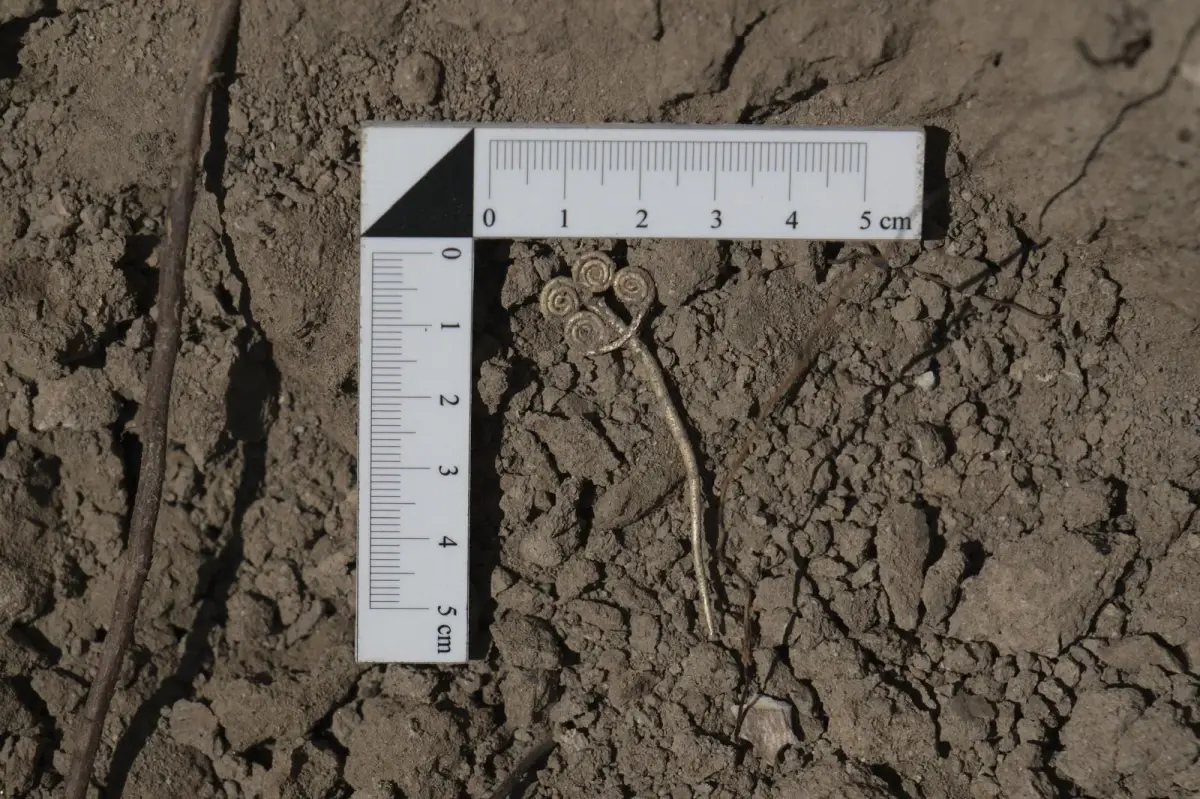 troyada 4500 yillik altin bros bulundu F3T9X4XG