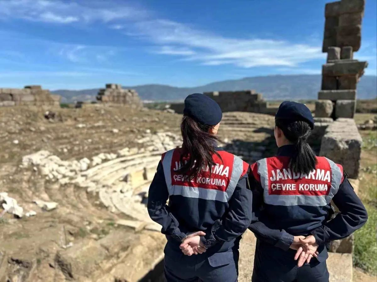 alabanda antik kentinde jandarma kontrol faaliyeti kmi7NjIW.jpg