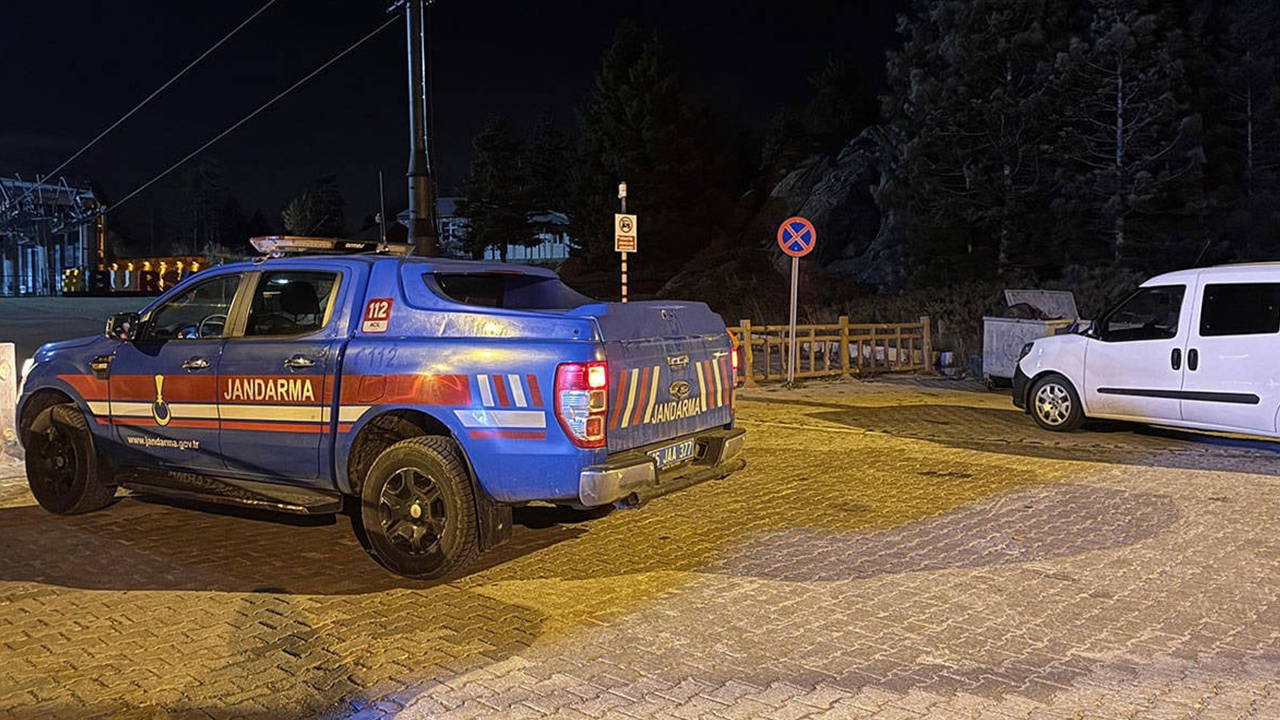 arama calismasi baslatildi uludagda 2 kisi ormanda kayboldu BpznJbYB.jpg