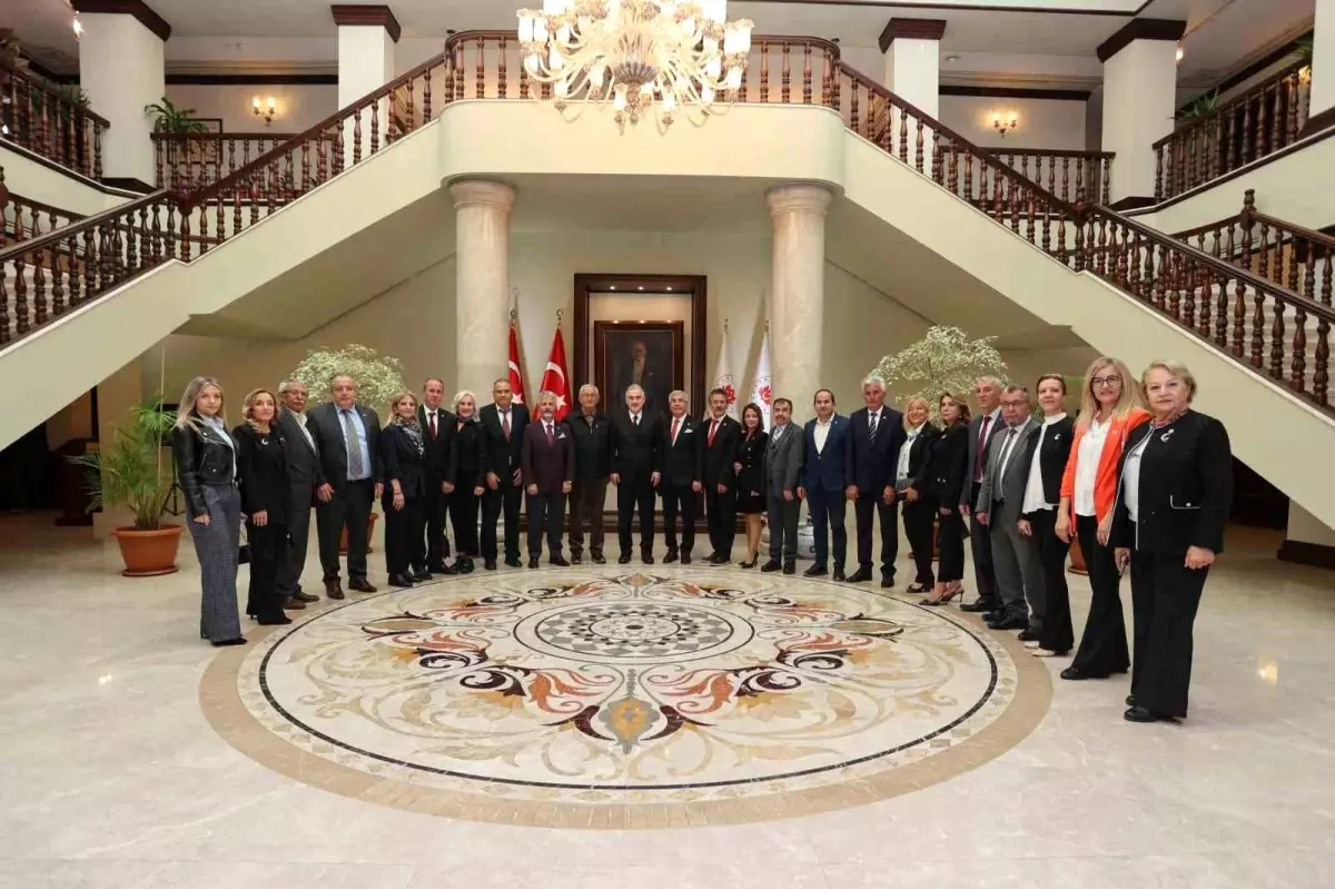 vali ayyildizdan muhtarlar gunu mesaji ty63iemZ.jpg