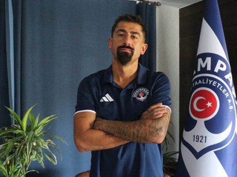 Kerem demirbay turkiyede oynamak kolay degil 2WWK4mrA